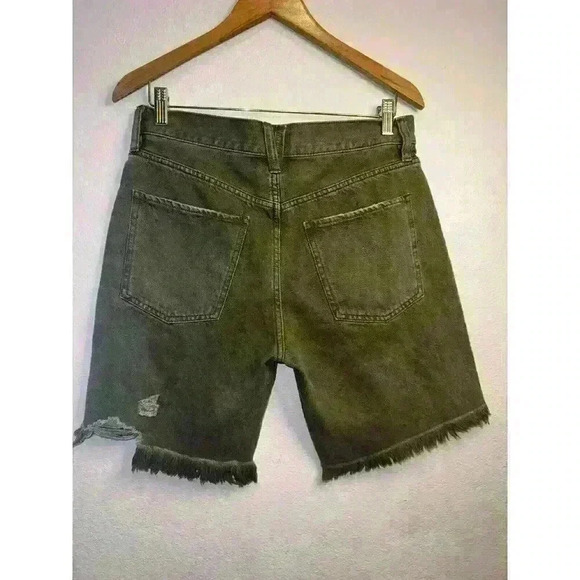 Free People Women’s Sequoia Distressed Mid Length Shorts Forest Green Size 27 - Picture 2 of 10
